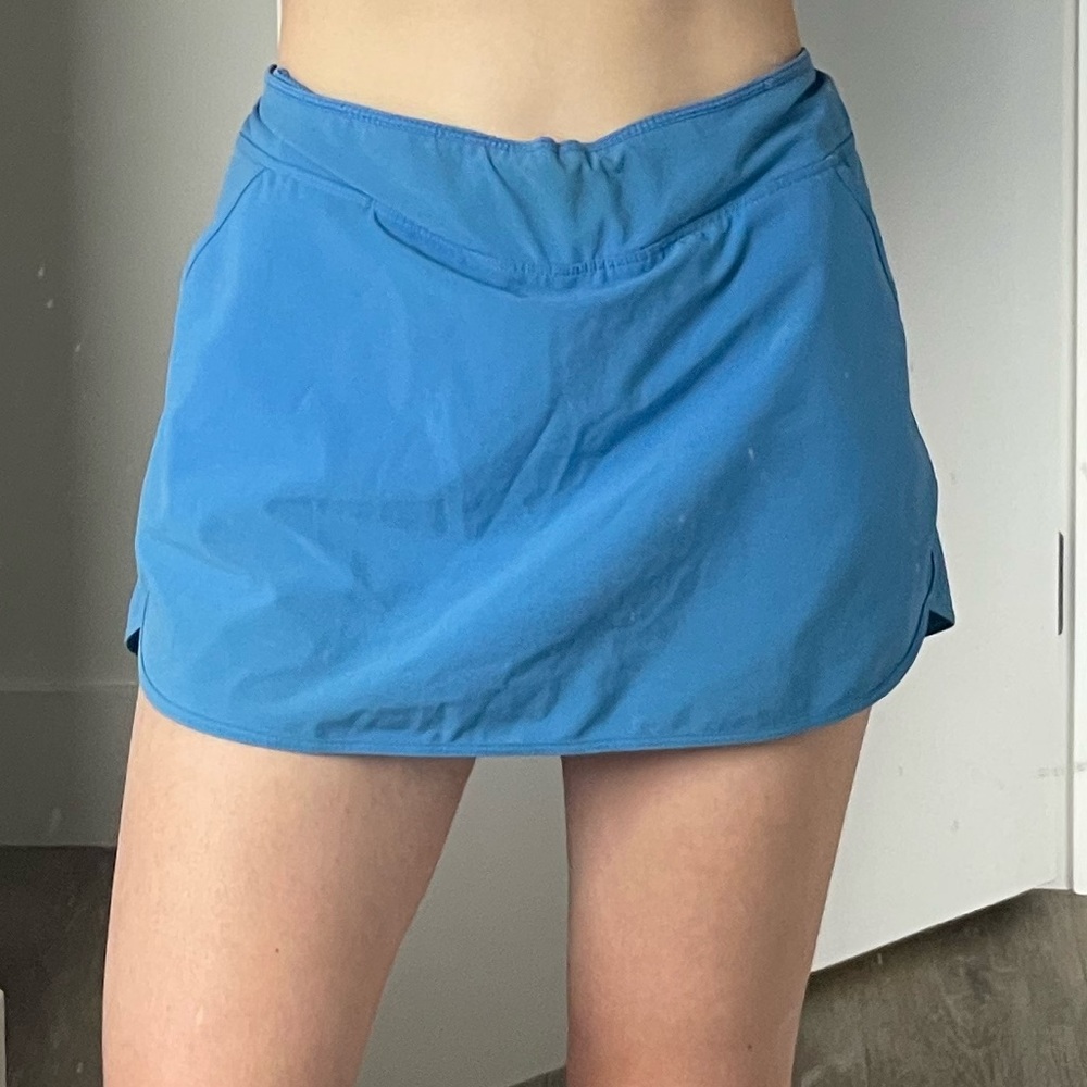 Danskin Now Blue Skorts Lightweight Athletic Wear with POCKETS